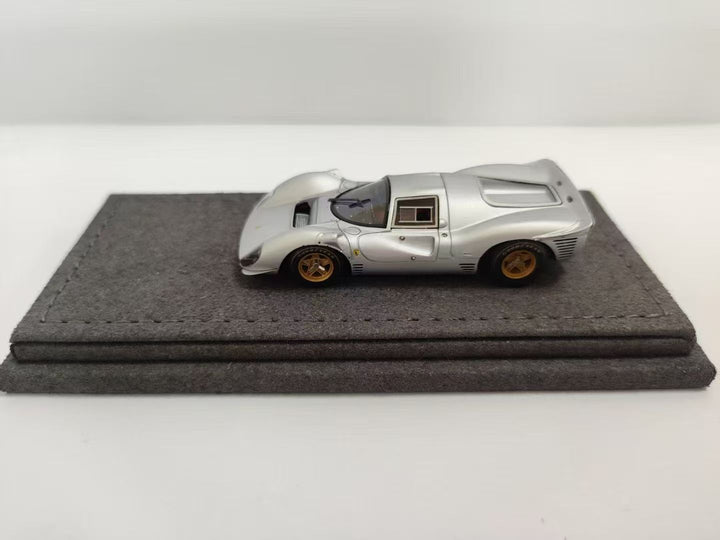 [Preorder] DMH 1:64 Ferrari 330 P4 (3 Colours)