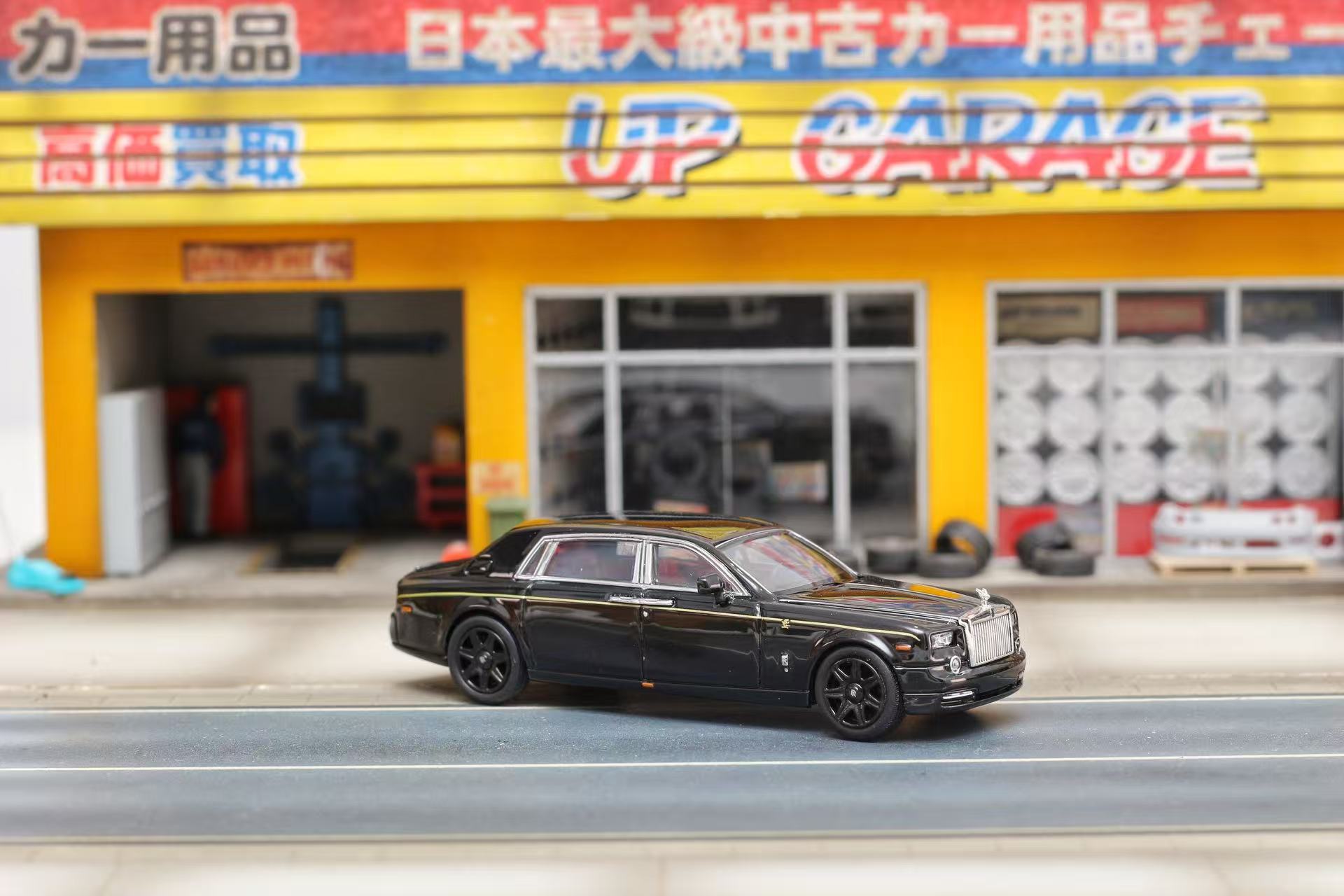 Preorder] Street Weapon 1:64 Rolls-Royce Phantom VII (3 Colours