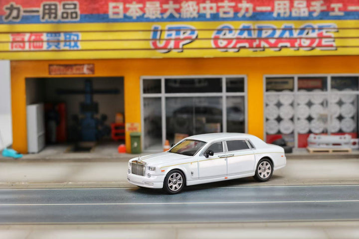 [Preorder] Street Weapon 1:64 Rolls-Royce Phantom VII (3 Colours)