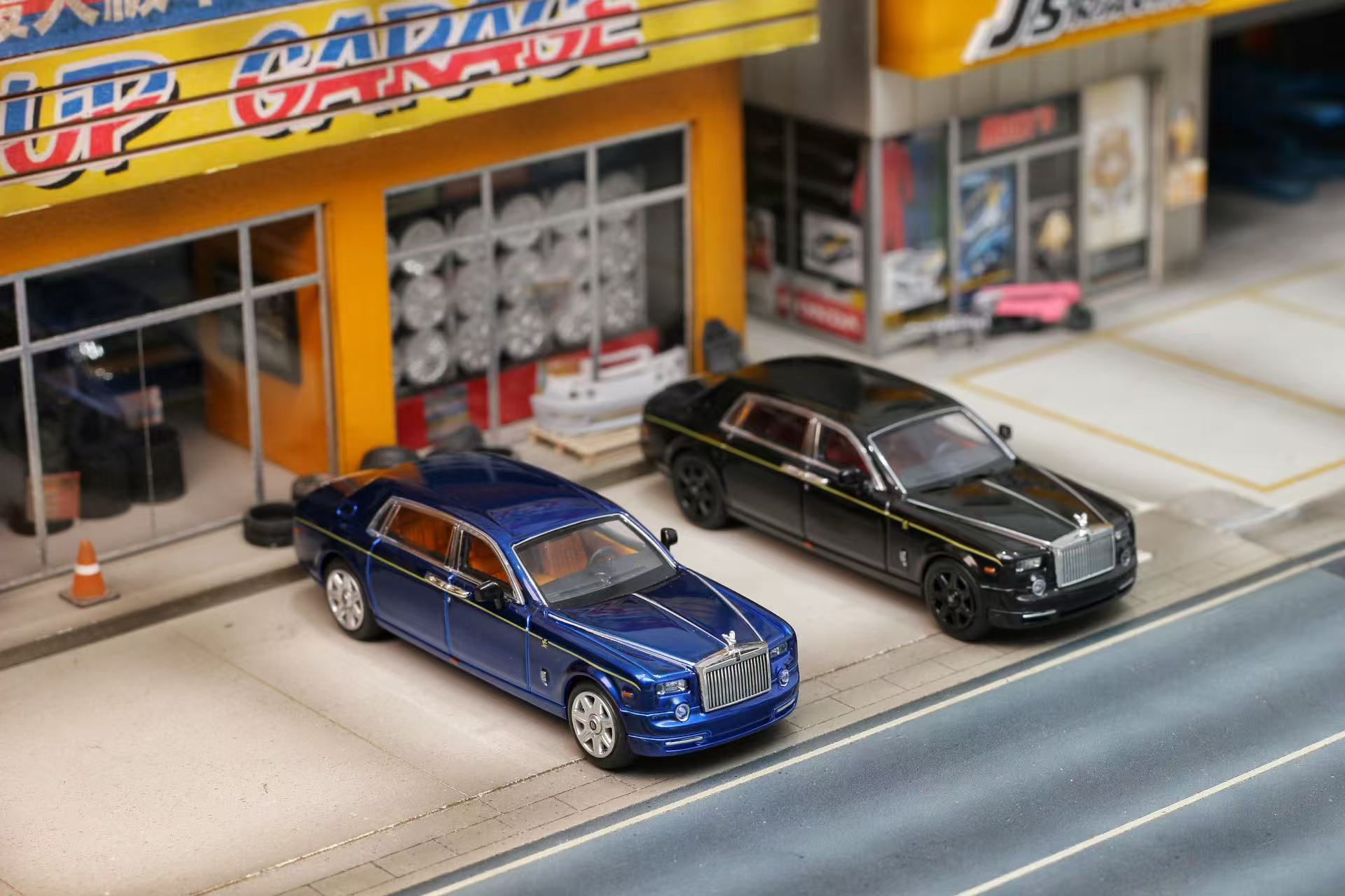 ミニカー 1/64 Rolls Royce Phantom 1/64 1/64 Rolls-Royce Phantom Coupe (White) Diecast Car Model