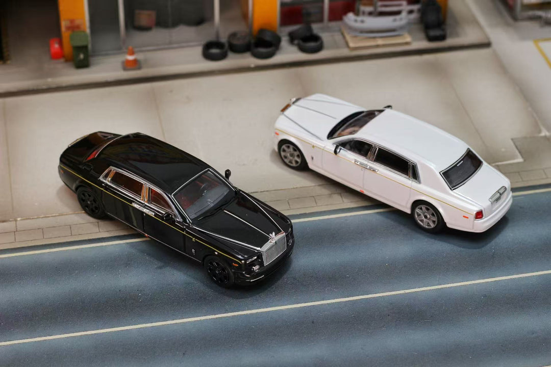 [Preorder] Street Weapon 1:64 Rolls-Royce Phantom VII (3 Colours)