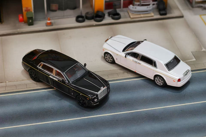 [Preorder] Street Weapon 1:64 Rolls-Royce Phantom VII (3 Colours)
