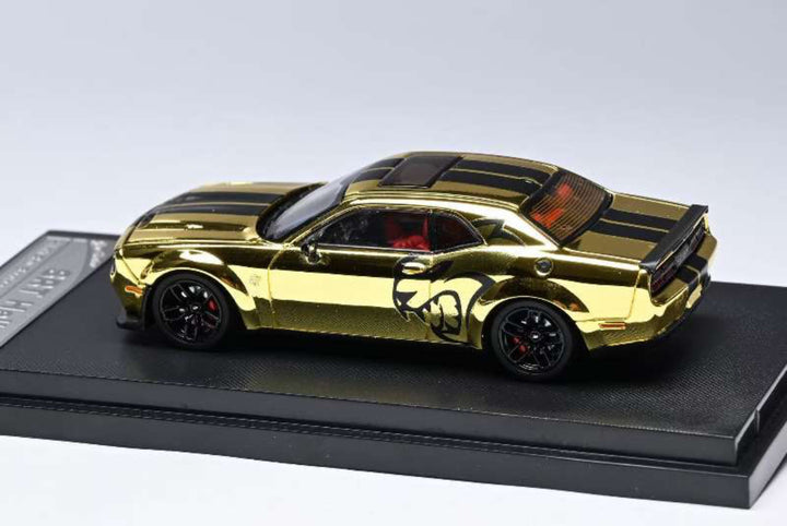 [Preorder] Stance Hunters 1:64 Dodge Challenger SRT Hellcat  (2 Colours)