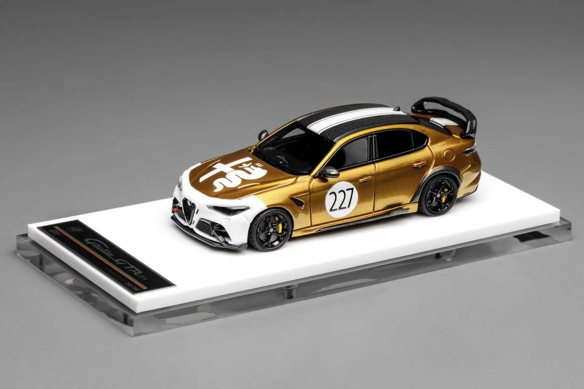 MOTORHELIX 1:64 Alfa Romeo Giulia GTAm (3 Colors) – Horizon Diecast