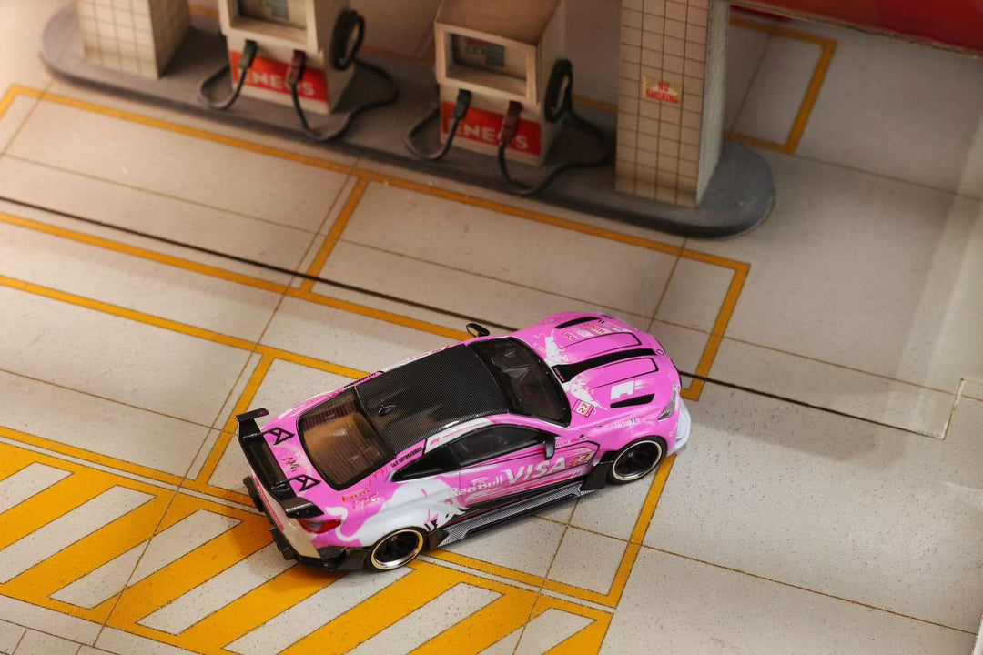 [Preorder] Street Weapon 1:64 BMW G82 M4 Pink Bull Livery