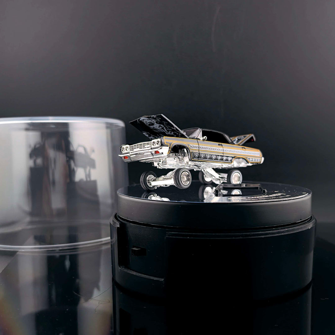 [Preorder] Fine Works 1:64 Chevrolet Impala Lowrider Black Gold Bouncing Car (2 Versions)