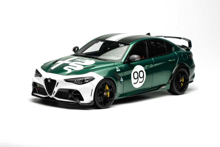 MOTORHELIX 1:18 Alfa Romeo Giulia GTAm Green Livery Two-Tone 