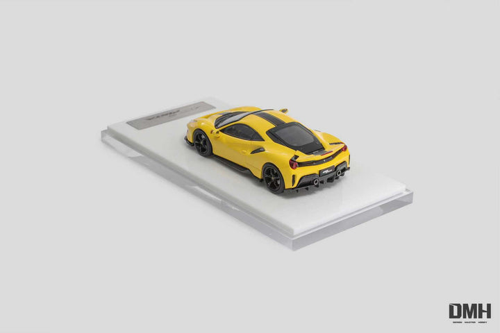 [Preorder] DMH 1:64 Ferrari 488 Pista Novitec Coupe (6 Colours)