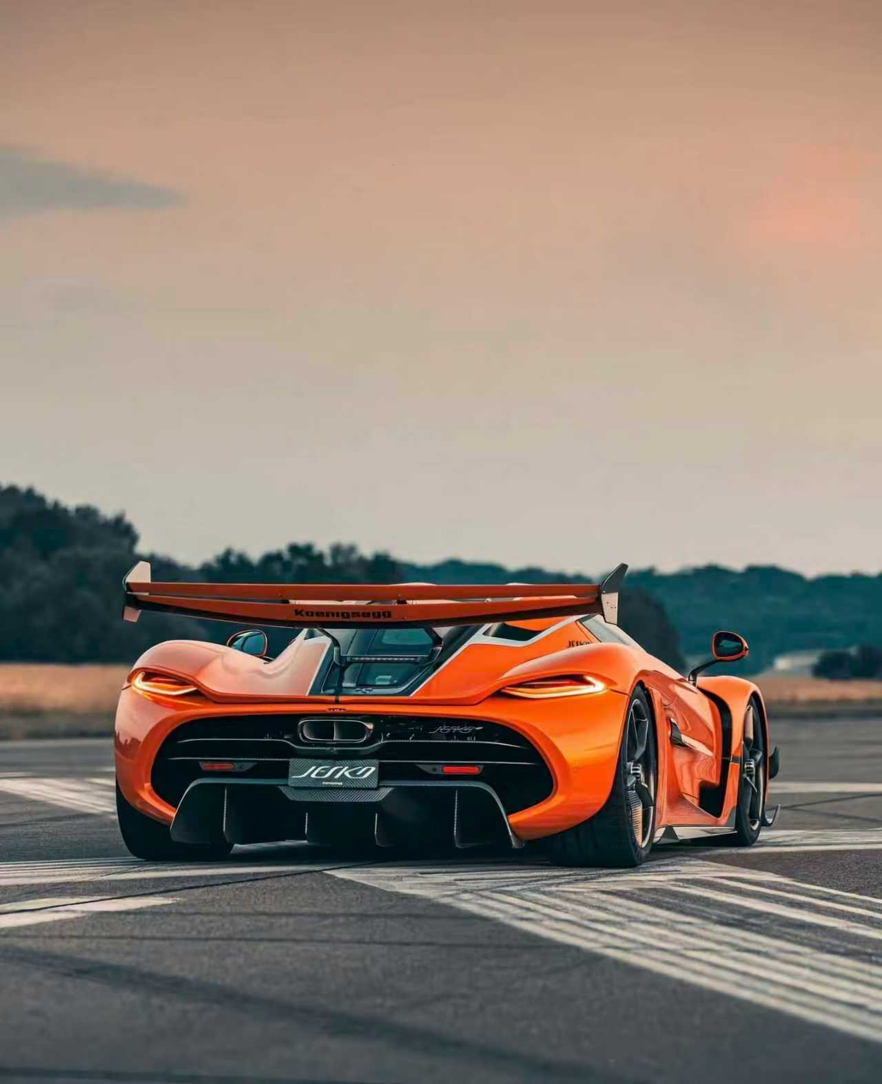 ⚠️専用⚠️ Gryning Model 1/64 アゲーラ R &jesko ⚠️専用⚠️ Gryning Model 1/64 アゲーラ R &jesko - メルカリ