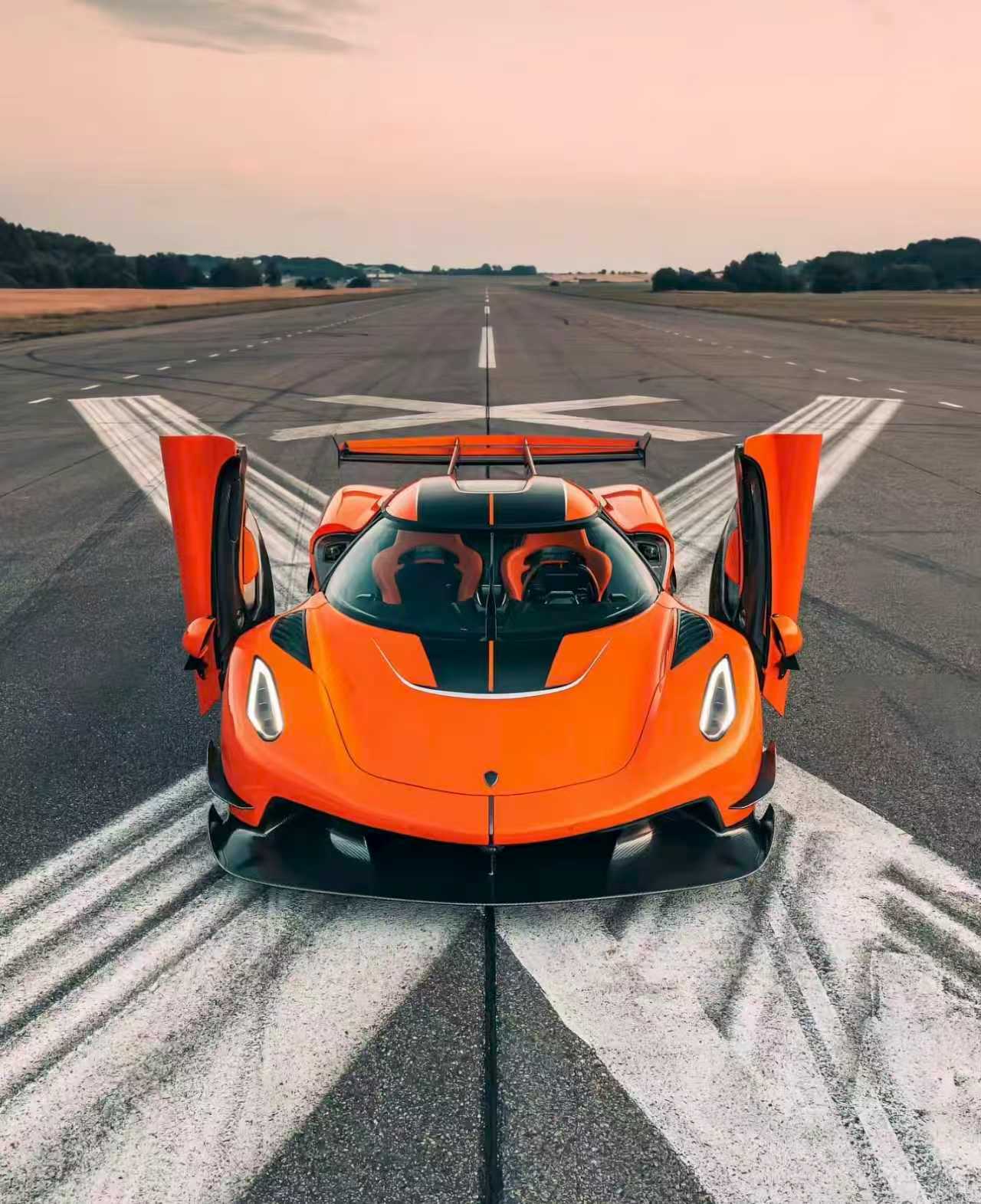 Preorder] GRYNING Model 1:64 Koenigsegg Jesko Attack (2