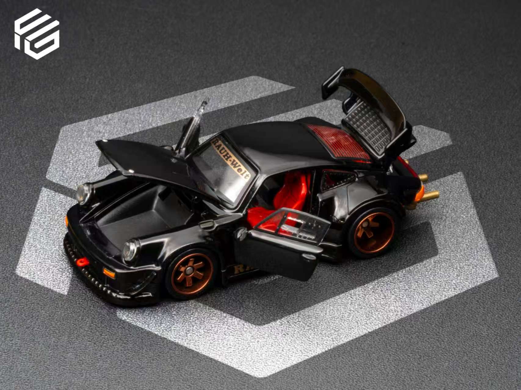Preorder] FG 1:64 RWB 930 Black – Horizon Diecast