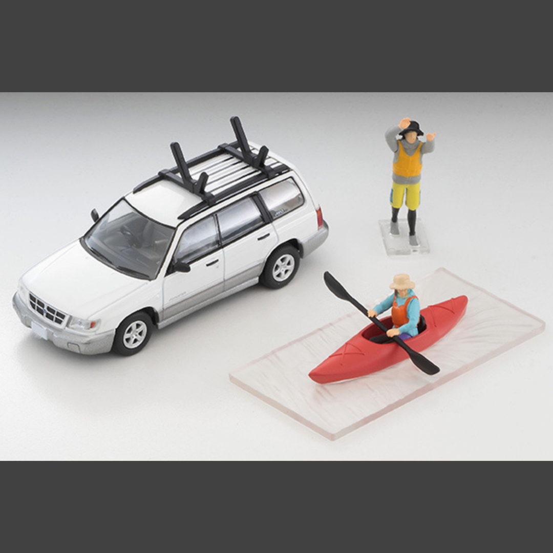 TLVN Tomica Limited Vintage Neo 1:64 SUBARU FORESTER Custom with Kayak, figure LV-N328b