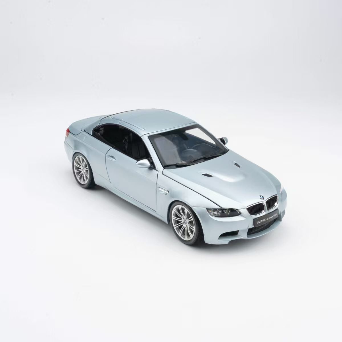 Kyosho 1:18 – Horizon Diecast