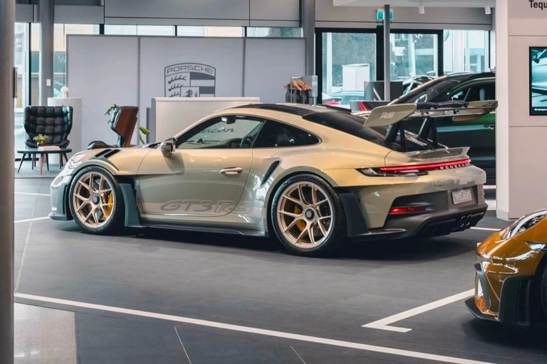 Preorder] Stance Hunters 1:64 Porsche 911 GT3 RS (4 Colours