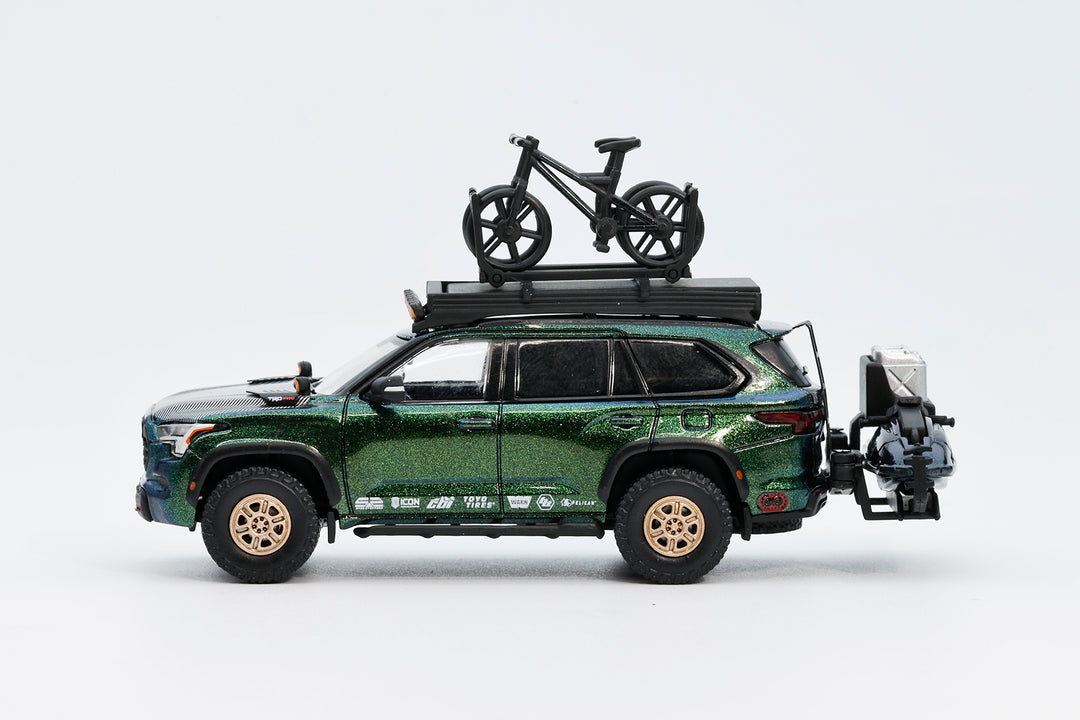 [Preorder] GCD 1:64 Toyota SEQUOIA TRD PRO With accessories LHD (2 Colours) KS-068-440/ KS-068-441