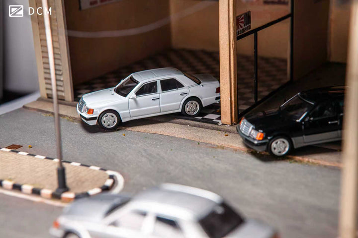 [Preorder] DCM 1:64 Mercedes Benz W124 500E (3 Colours)