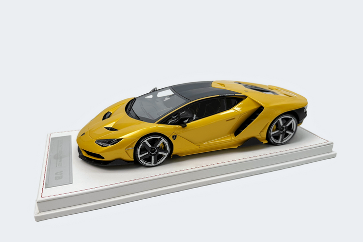 [Preorder] UB MODEL Collection Models 1:18 Lamborghini Centenario LP770-4 (2 Colours)