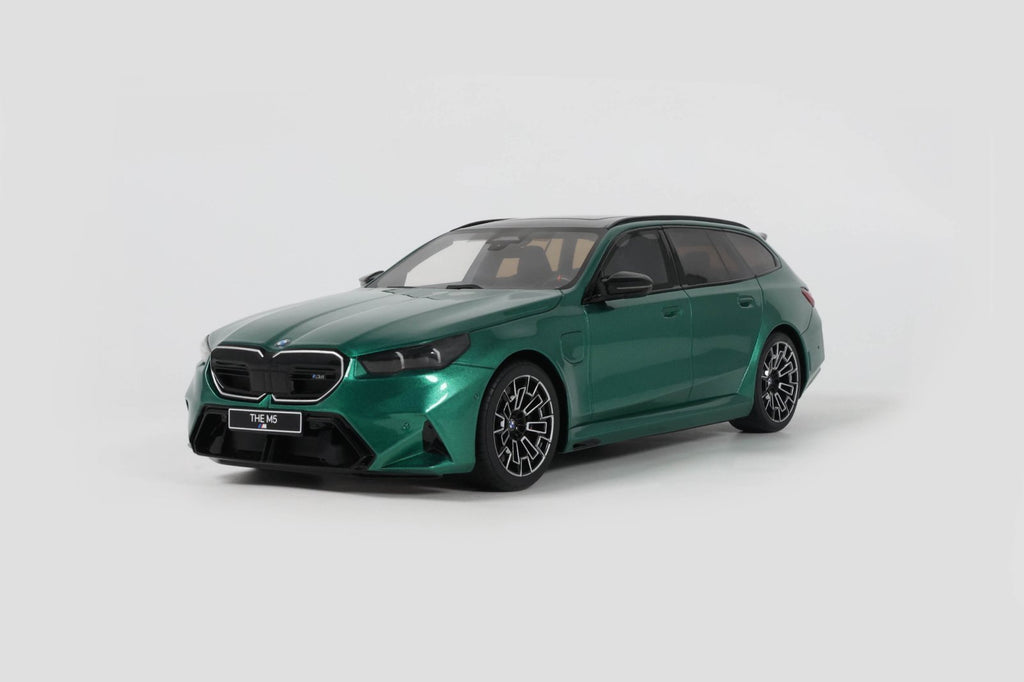 GT Spirit BMW 1シリーズ ミニカー 1/18 GT Spirit BMW 1