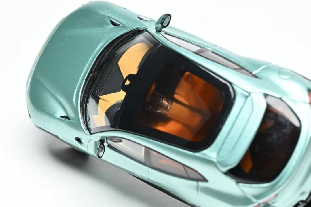 Funny Model 1:64 Ferrari Purosangue Customized Version Verde Dora