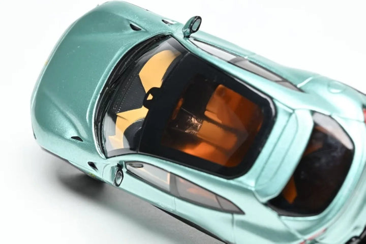 Funny Model 1:64 Ferrari Purosangue Customized Version Verde Dora