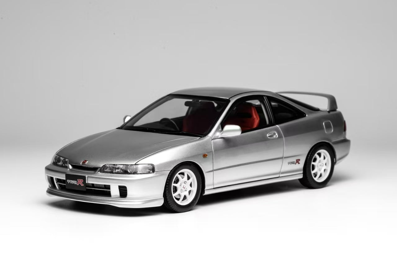 MOTORHELIX 1:18 Honda Integra Type R (DC2) Pre-Facelift (3 Colours