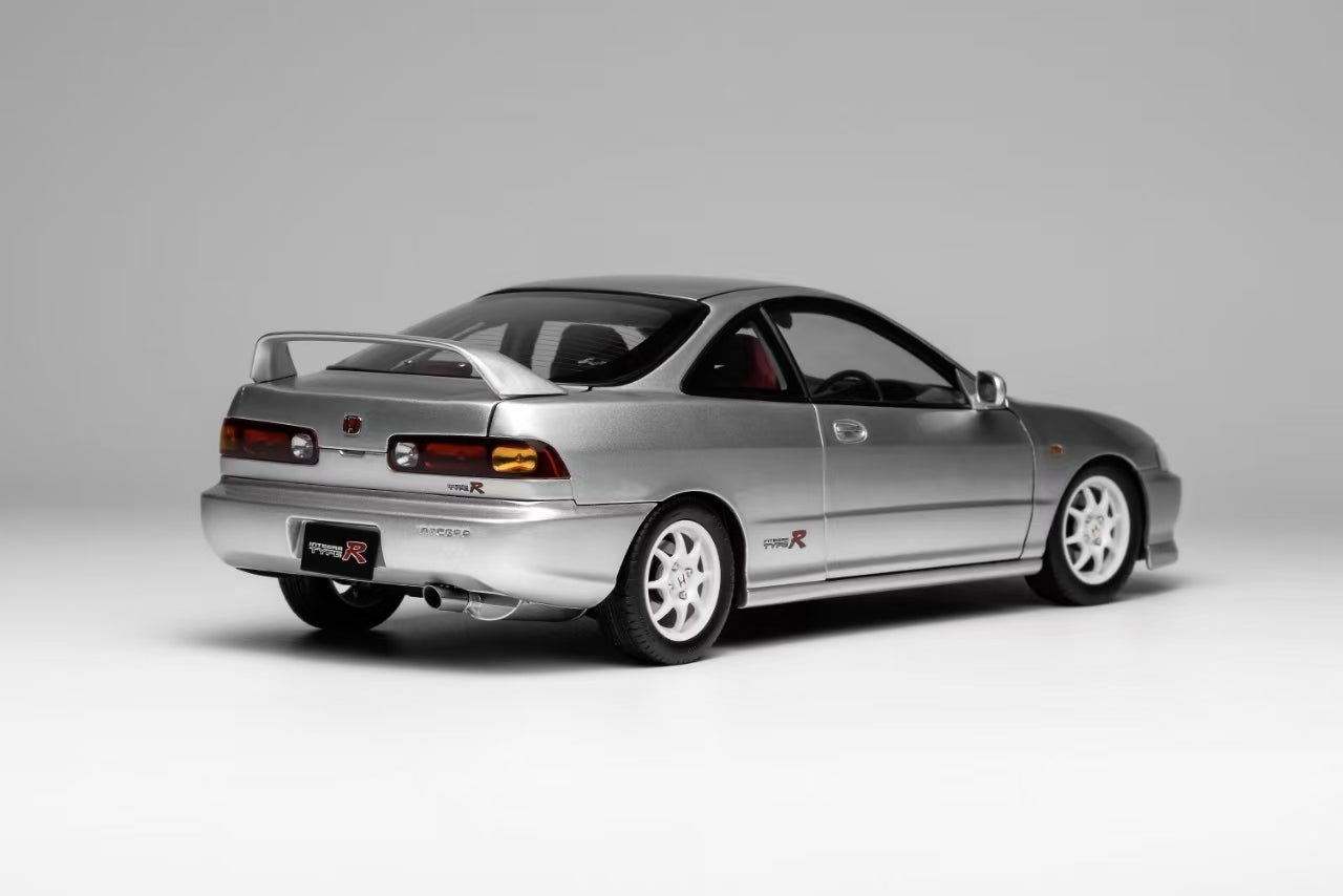 MOTORHELIX 1:18 Honda Integra Type R (DC2) Pre-Facelift (3 Colours