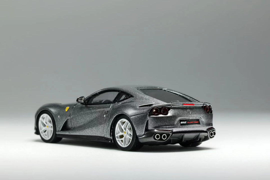 [Preorder] Car's Lounge 1:64 812 superfast (3 Colors)