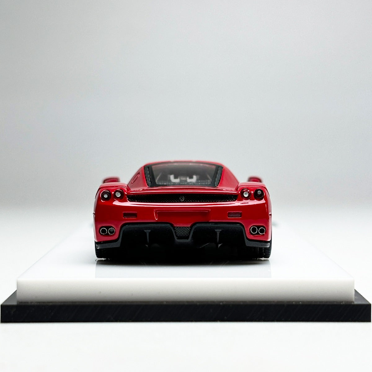 King Model 1:64 Enzo - Red (2 Versions) – Horizon Diecast