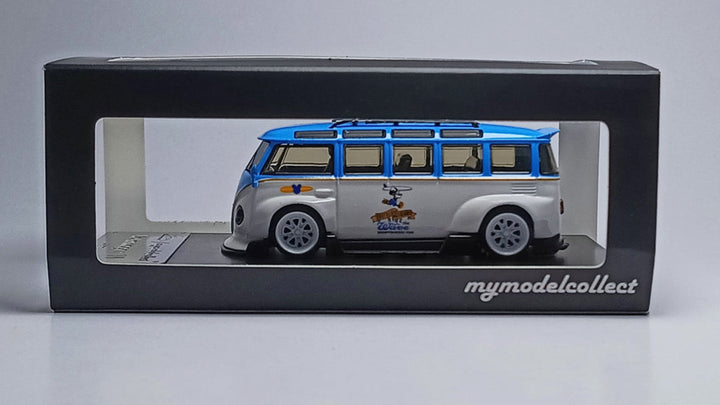 Model Collect 1:64 Volkswagen T1 Van Blue/White