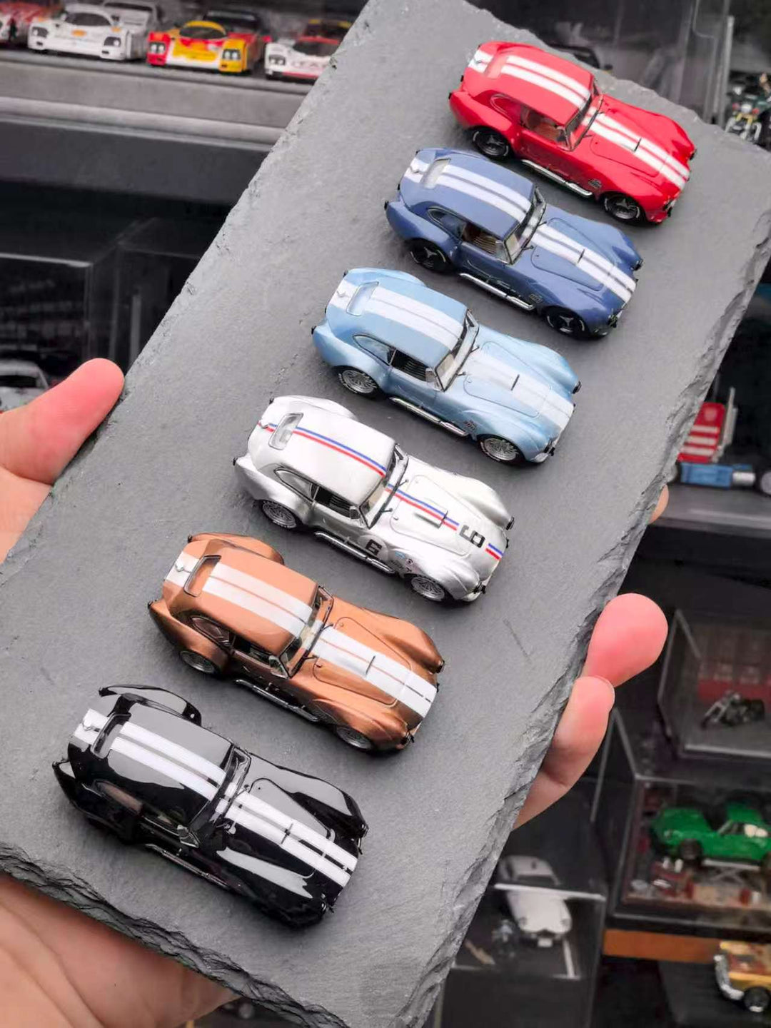 [Preorder] Liberty64 1:64 Shelby Cobra V10 Concept "Al Yasid" (6 Colours)