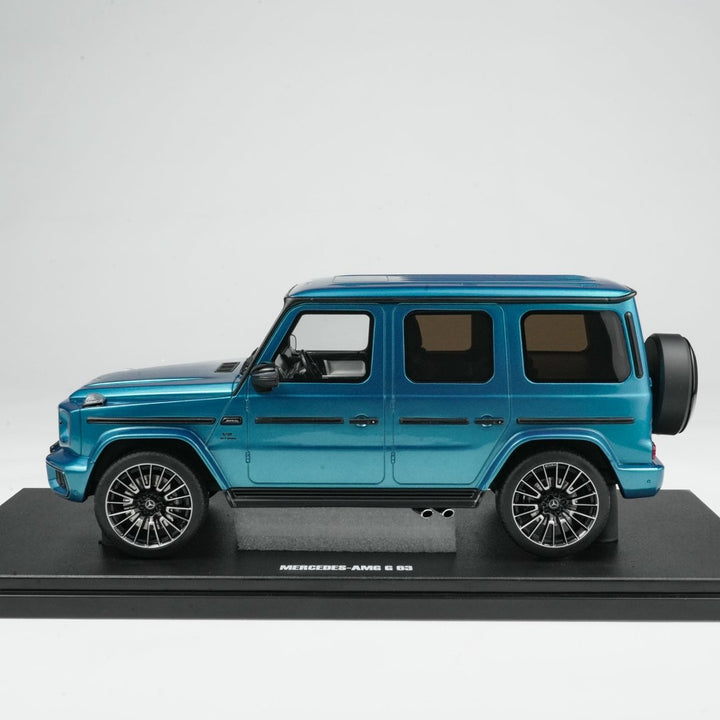 GT Spirit 1:18 MERCEDES-BENZ G 63 AMG HYPER BLUE MAGNO 2024 GT925