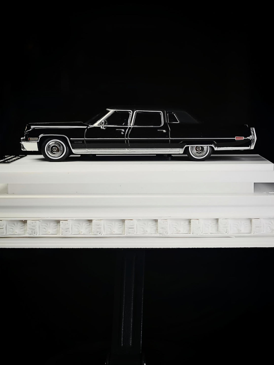 [Preorder] MK Miniatures 1:64 Cadillac Series 75 Fleetwood Black