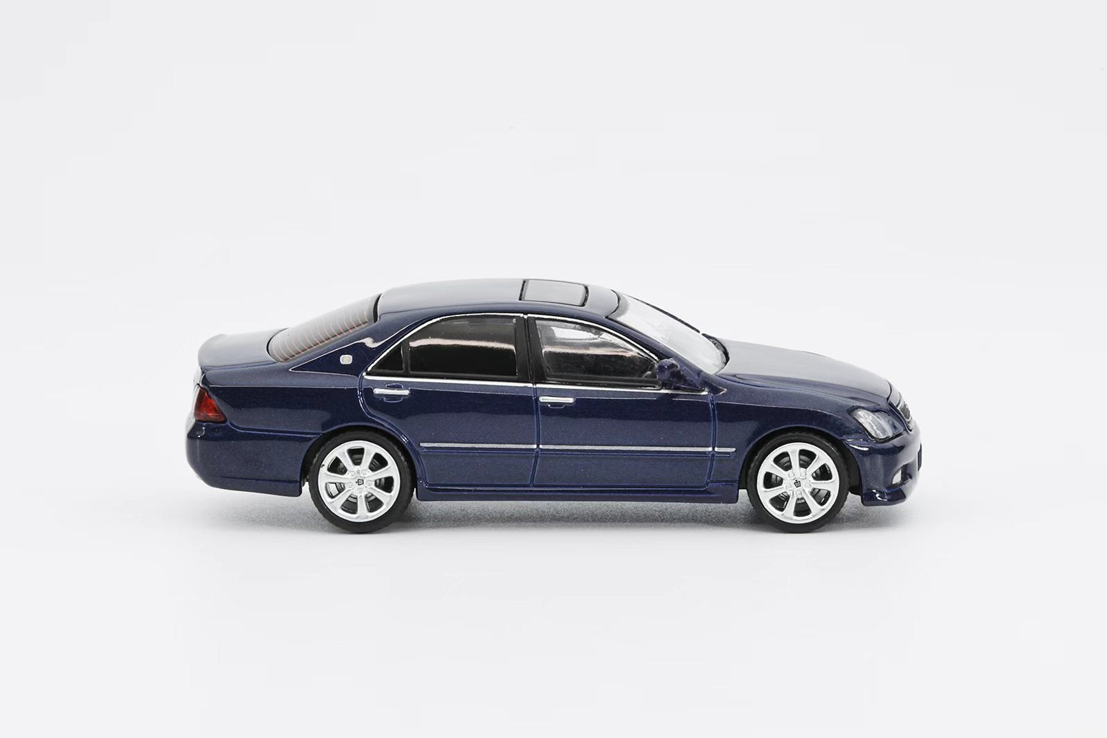 Preorder] DCT 1:64 Toyota Crown Athlete (S180), RHD (2 Colours) LL