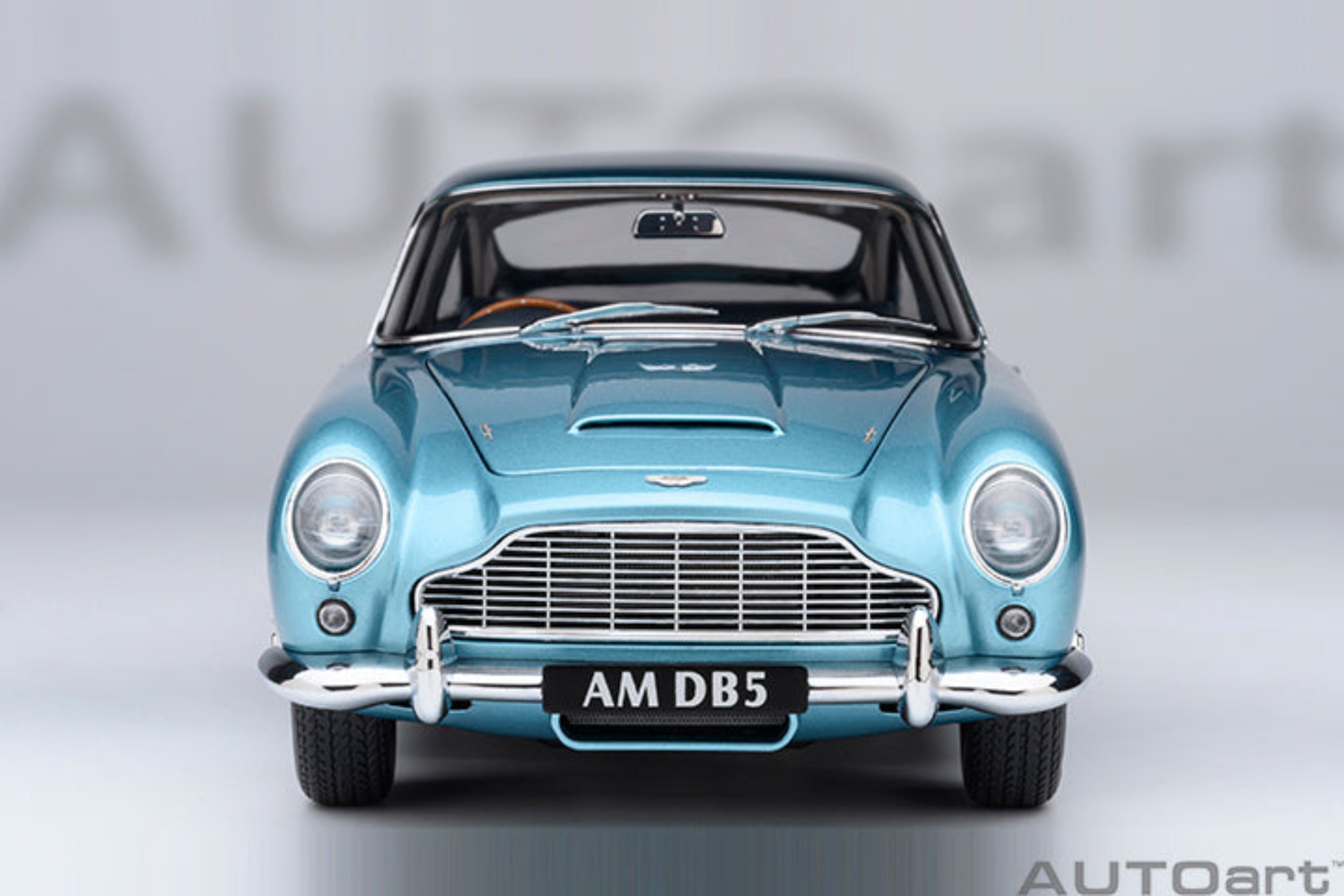 AutoArt 1:18 Aston Martin DB5 - Blue 70288 – Horizon Diecast