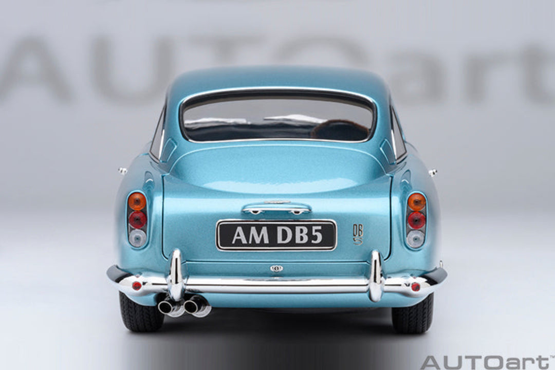 AutoArt 1:18 Aston Martin DB5 - Blue 70288