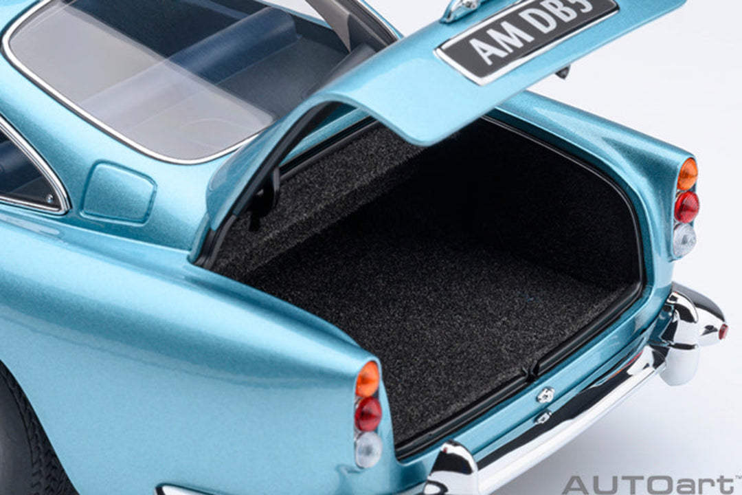 [Preorder] AutoArt 1:18 Aston Martin DB5 - Blue 70288