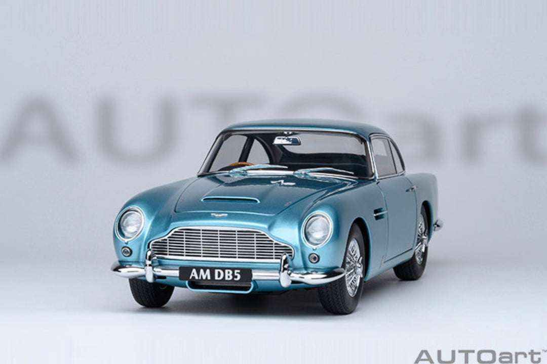 AutoArt 1:18 Aston Martin DB5 - Blue 70288