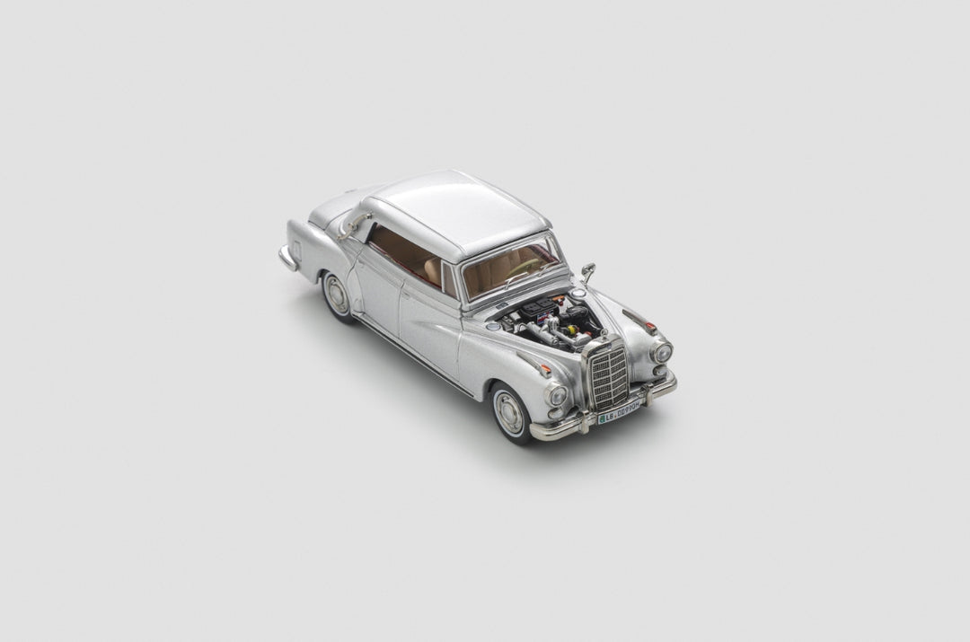 [Preorder] Mortal 1:64 Mercedes Benz 300D Roadster (3 Colours)