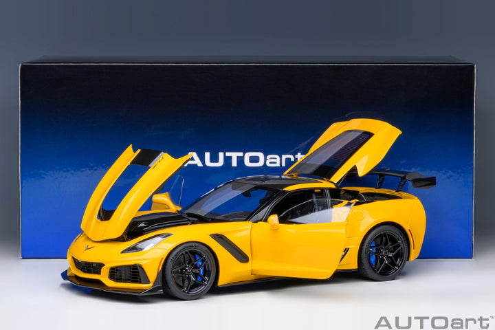 AUTOart 1:18 Chevrolet Corvette ZR1 (Racing Yellow Tintcoat)