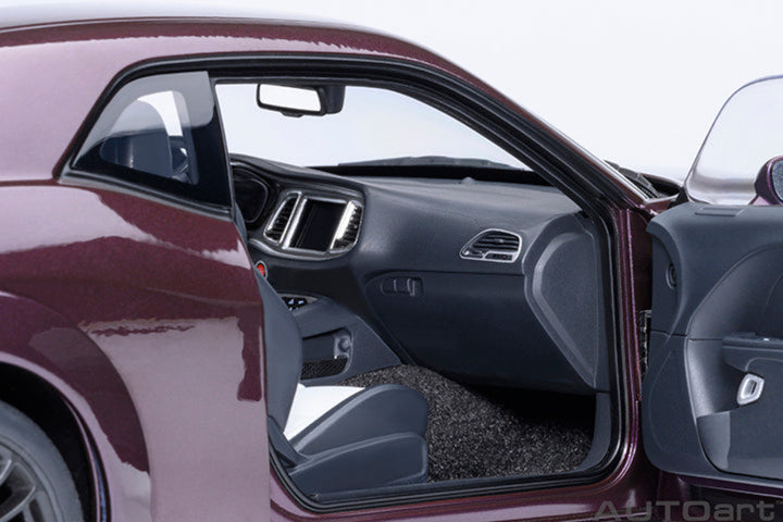 [Preorder] AUTOart 1:18 Dodge Challenger SRT Jailbreak 2022 - Hellrasin Purple 71762