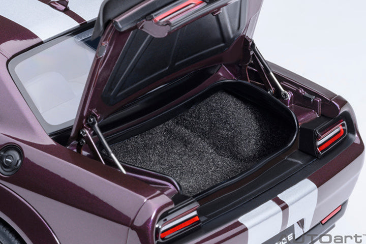 [Preorder] AUTOart 1:18 Dodge Challenger SRT Jailbreak 2022 - Hellrasin Purple 71762