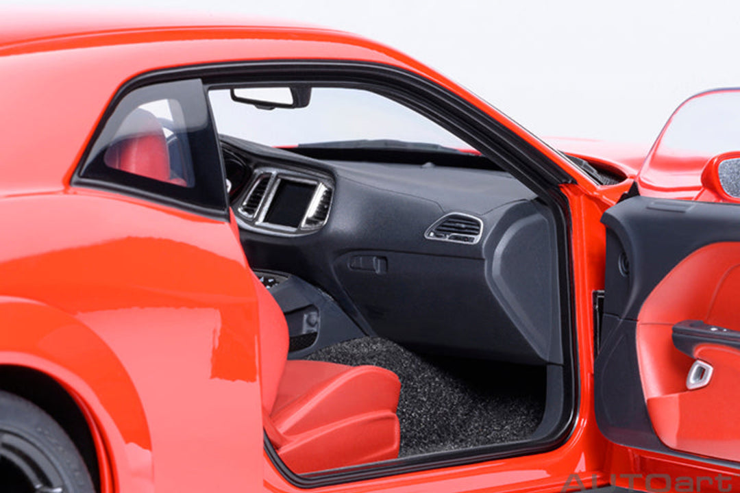 [Preorder] AUTOart 1:18 Dodge Challenger SRT Jailbreak 2022 - Torred 71764