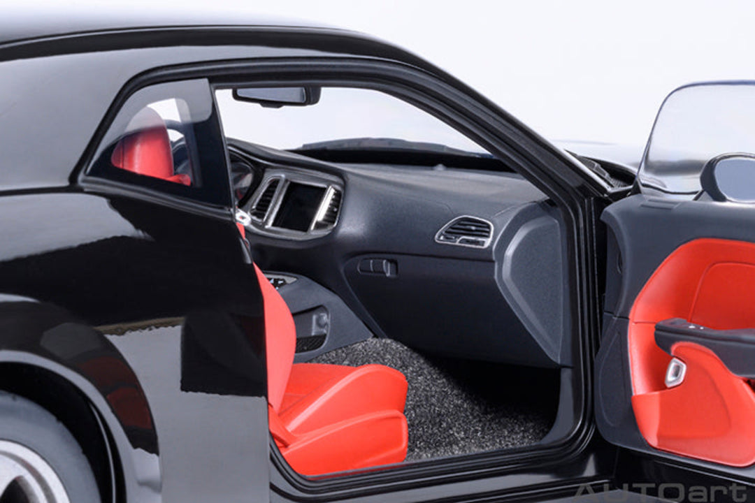 [Preorder] AUTOart 1:18 Dodge Challenger SRT Super Stock 2023 - Pitch Black 71765