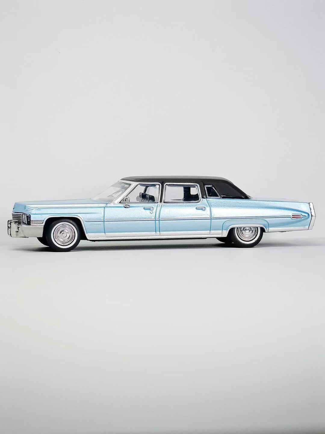 [Preorder] MK Miniatures 1:64 Cadillac Series 75 Fleetwood (3 Versions)