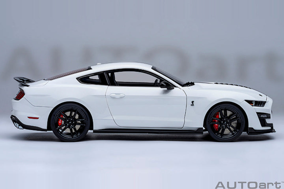 [Preorder] AUTOart 1:18 FORD MUSTANG SHELBY GT500 - Oxford White 73095