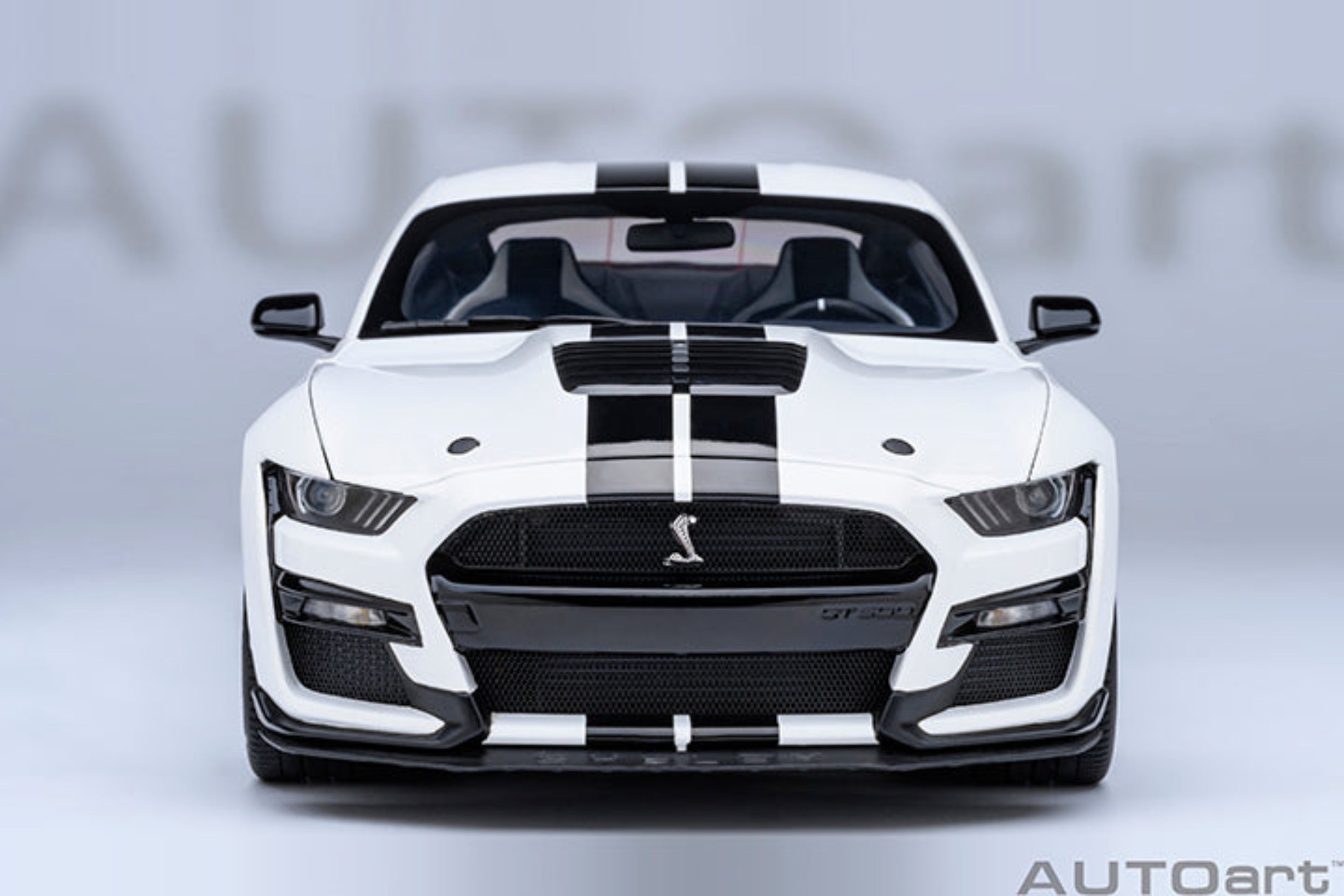 AUTOart 1:18 FORD MUSTANG SHELBY GT500 - Oxford White 73095