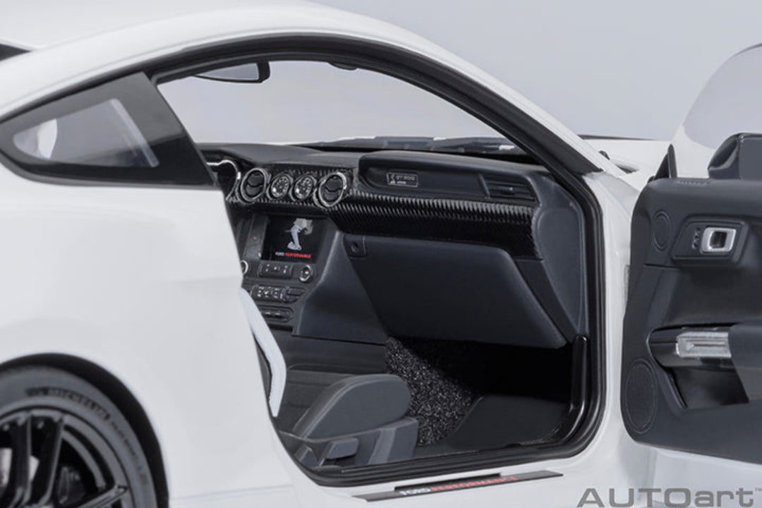 [Preorder] AUTOart 1:18 FORD MUSTANG SHELBY GT500 - Oxford White 73095