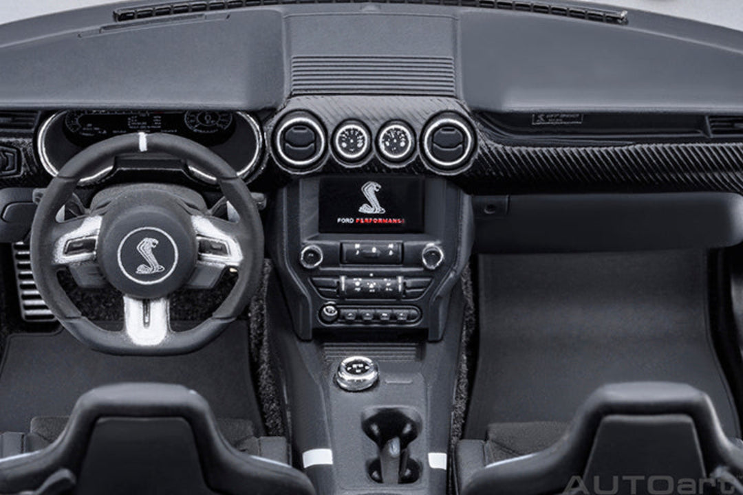 [Preorder] AUTOart 1:18 FORD MUSTANG SHELBY GT500 - Oxford White 73095