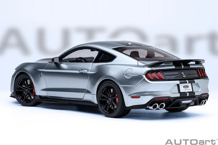 [Preorder] AUTOart 1:18 FORD MUSTANG SHELBY GT500 - Iconic Silver 73096