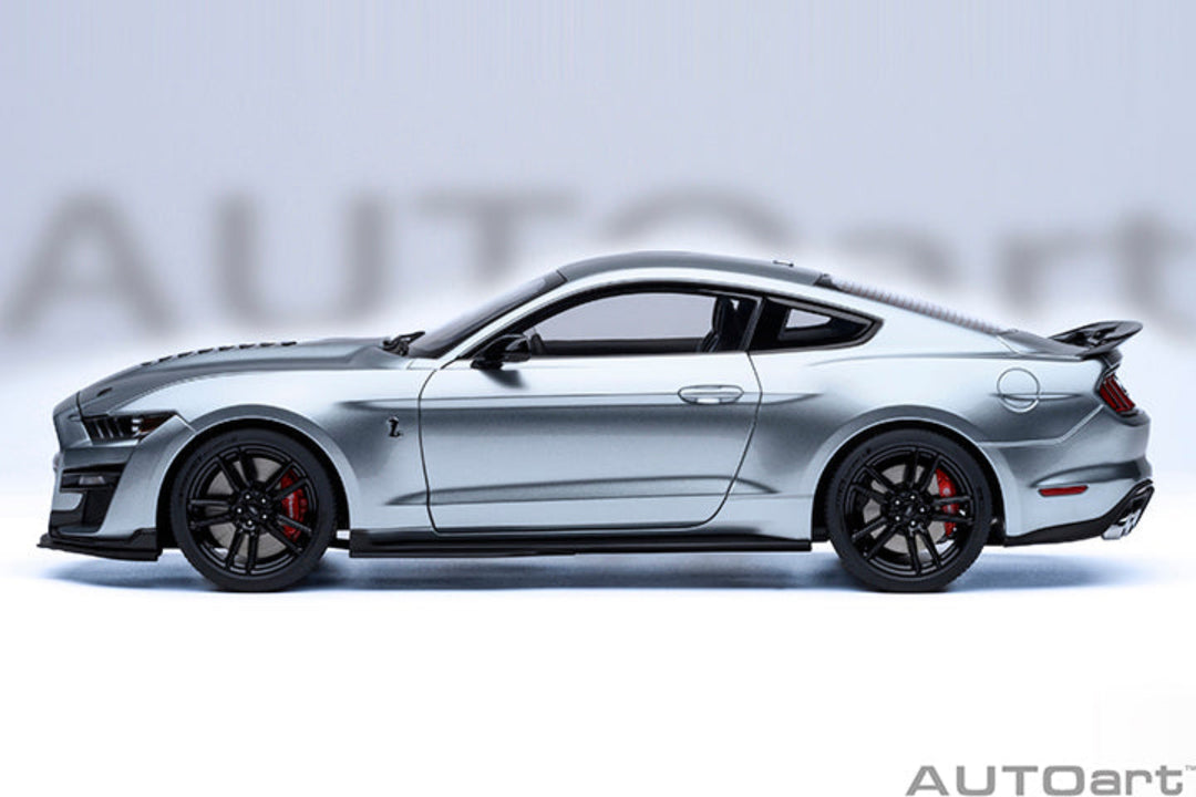 [Preorder] AUTOart 1:18 FORD MUSTANG SHELBY GT500 - Iconic Silver 73096